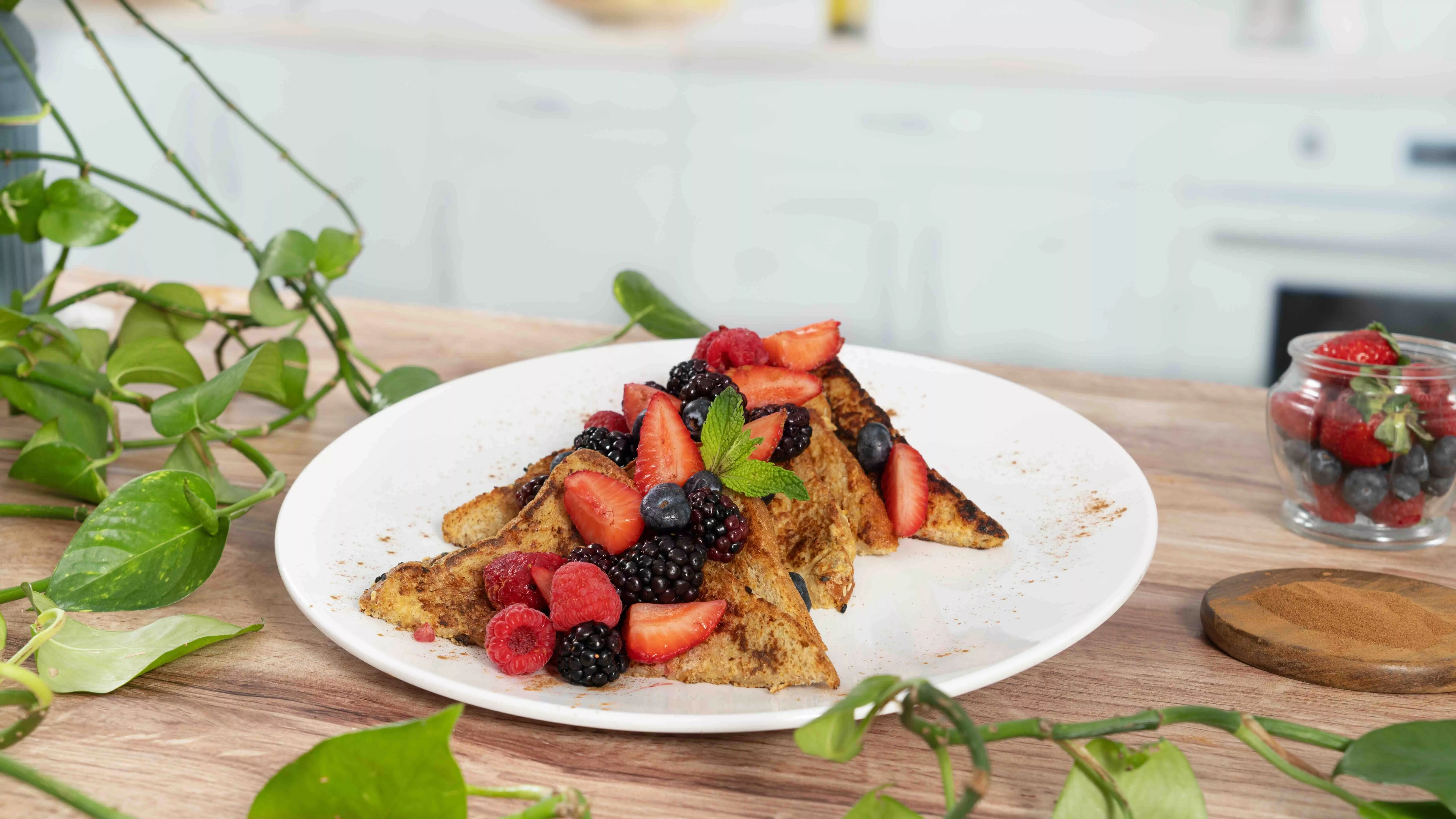 French bread with red fruits 08